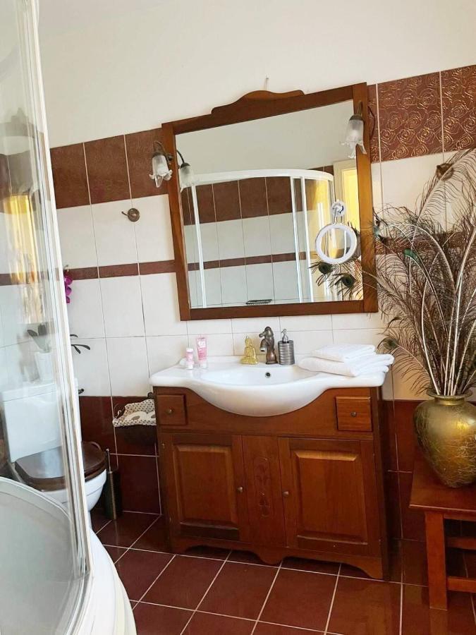 Villa Anasandra - 3 Bedroom Villa Kompitsion Экстерьер фото